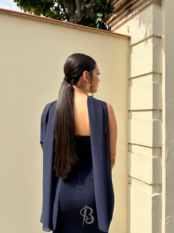 Vestido polaco de manga azul-marinho