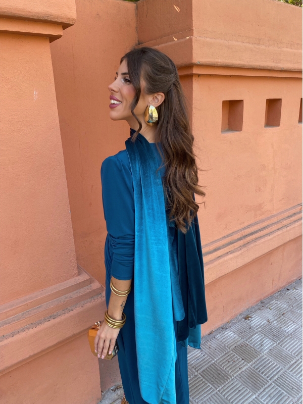 Vestido Silverio Petróleo