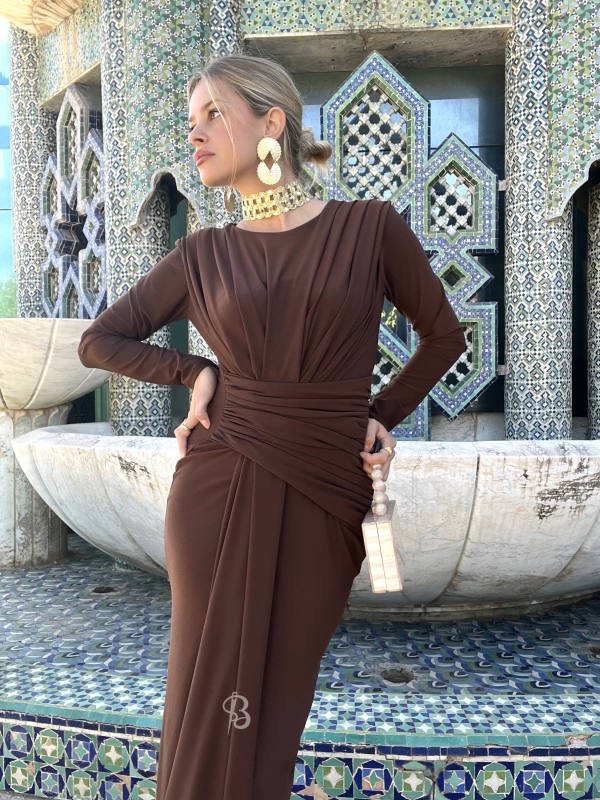 Robe Zamarra Brown