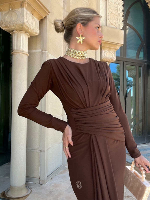 Robe Zamarra Brown