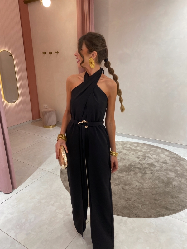 Singe noir à l'hibiscus