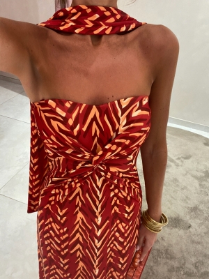 Caucasian dress Caldera