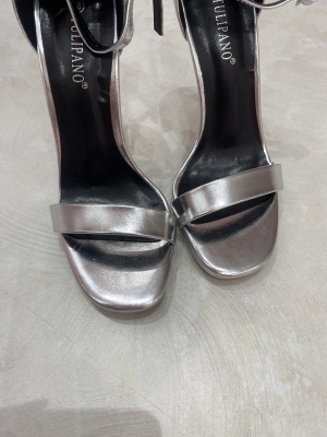 Sandales à talons Gala en argent