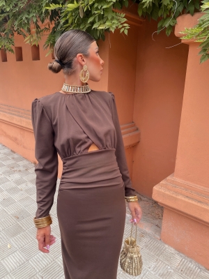 Robe Yina Brown