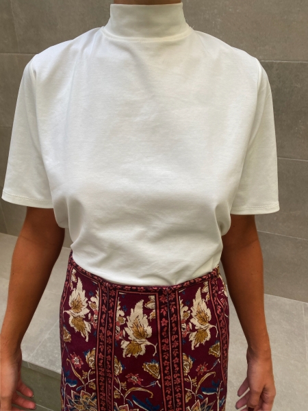 T-Shirt com gola (2 cores) 2