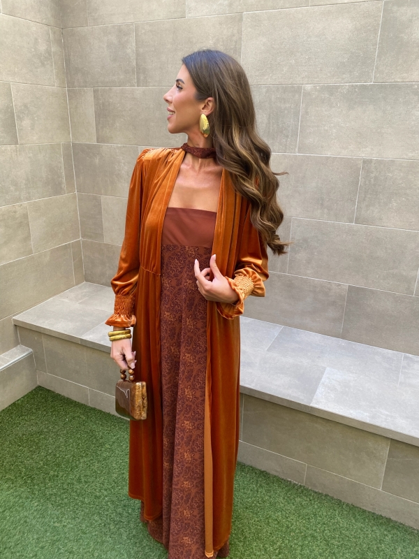 Vestido laranja polinésio