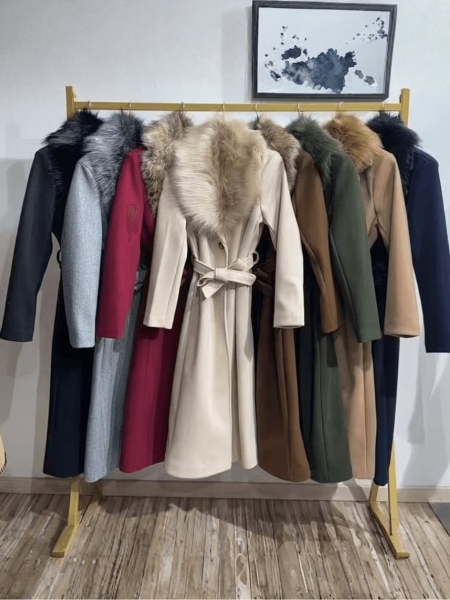 Abrigo Cuello Desmontable