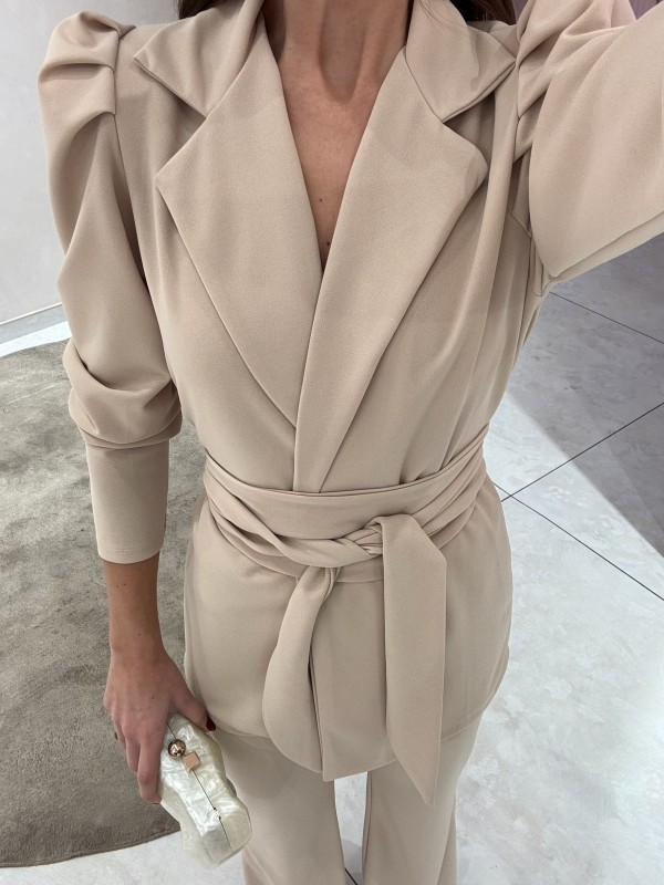 Ensemble beige de Thèbes