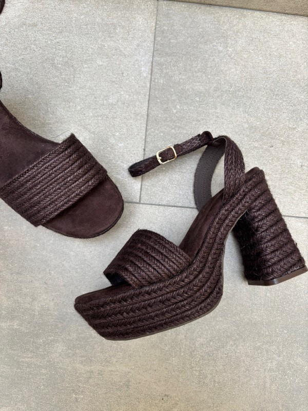 Brown Esparto Sandals