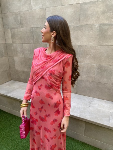 Vestido de aguarela cor-de-rosa