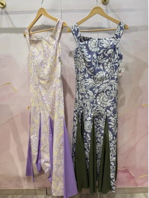 Robe jaune/lilas de Santorin