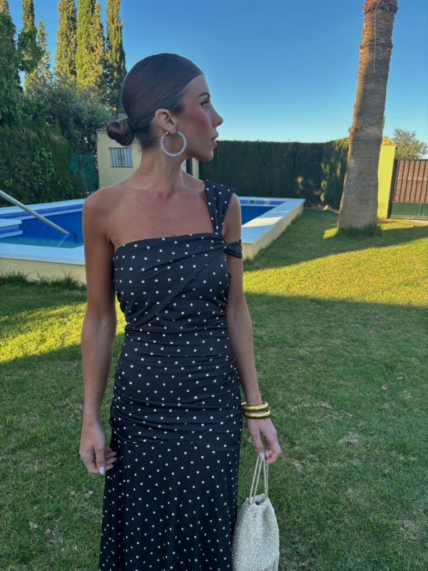 Vestido preto e loiro com bolinhas
