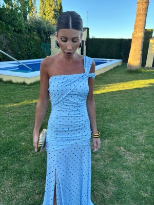 Robe blonde bleu clair à pois