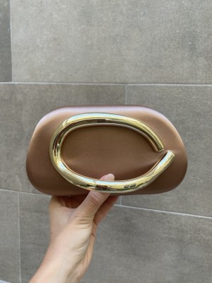 Pochette à bord satiné (couleurs variées)