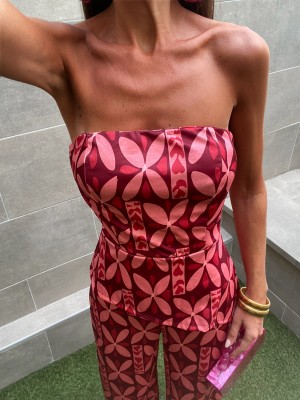 Singe rose de Zagreb