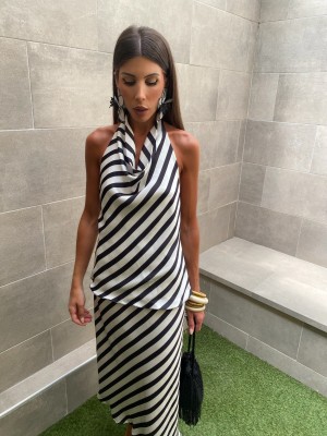 Conjunto López Negro/Crema