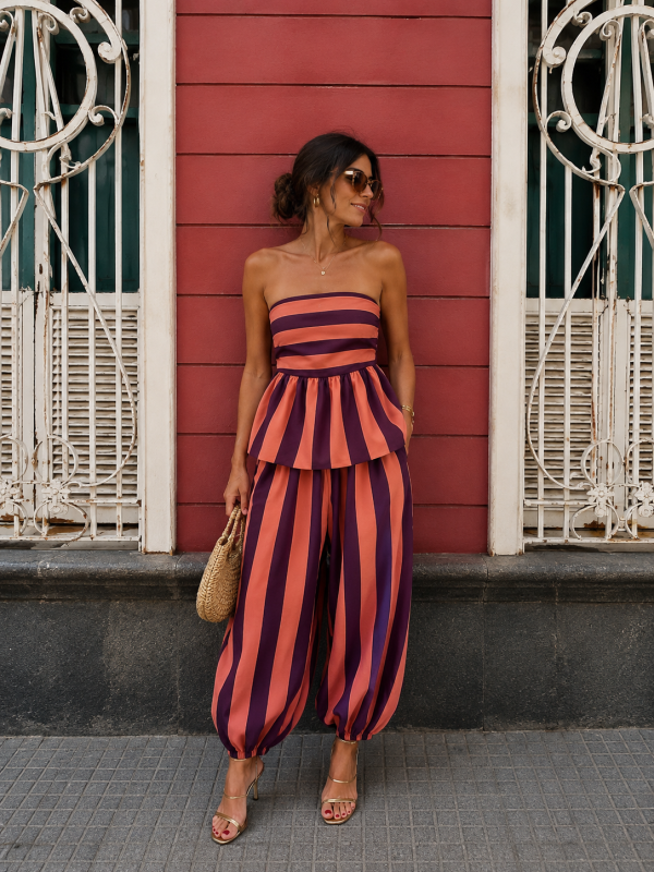 Vestido tubular às riscas