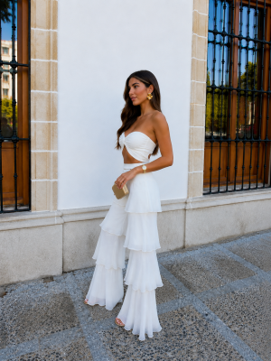 Pantalon blanc à volants