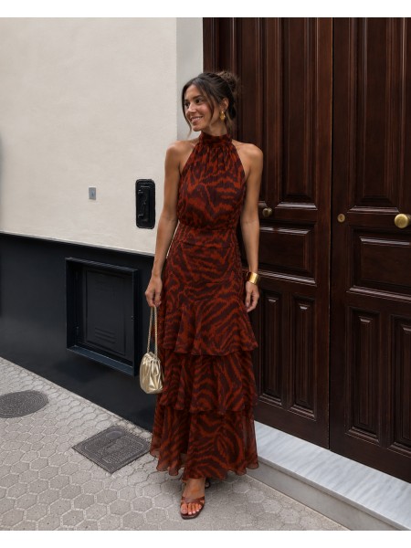 Robe féline couleur terre cuite