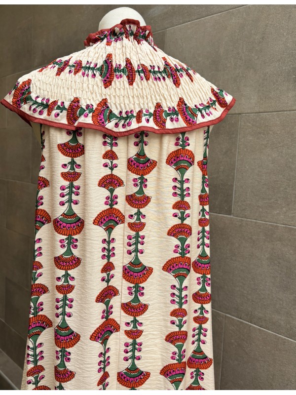 Vestido creme Ezequiel