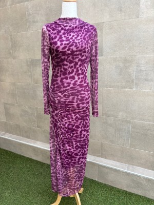 Vestido Leo com mangas rosa