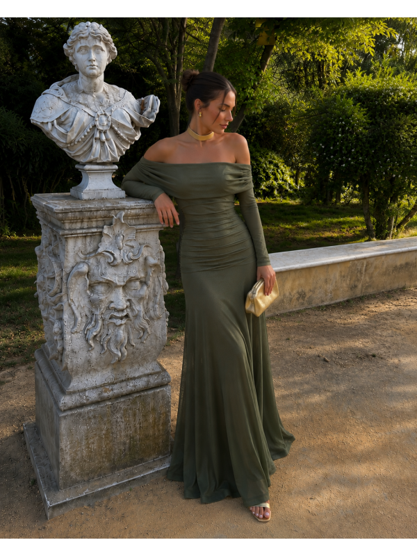 Vestido verde seco da Sérvia