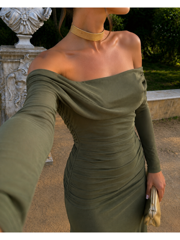 Robe verte sèche de Serbie