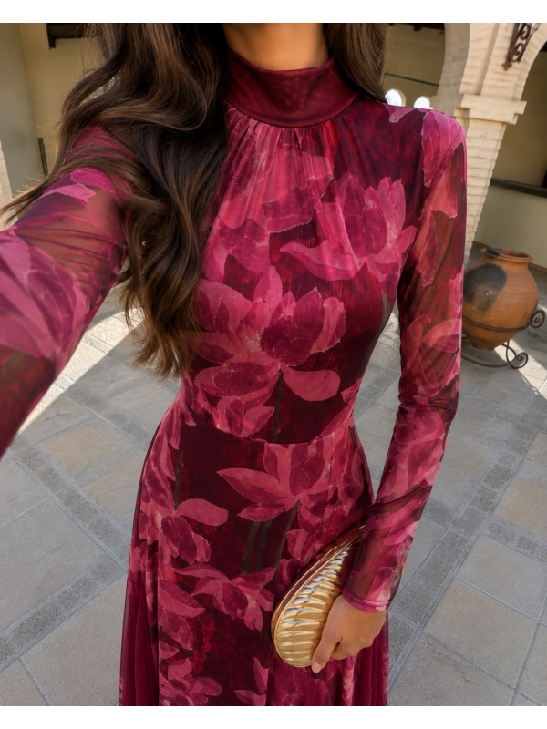 Abito rosa di Tabatha