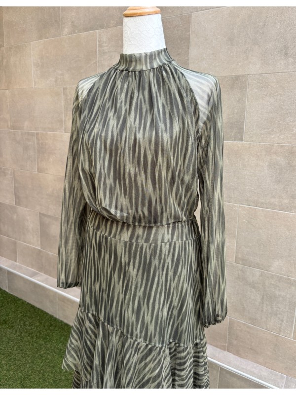 Conjunto Makandé com mangas verdes