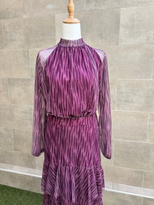 Conjunto Makandé com mangas roxas