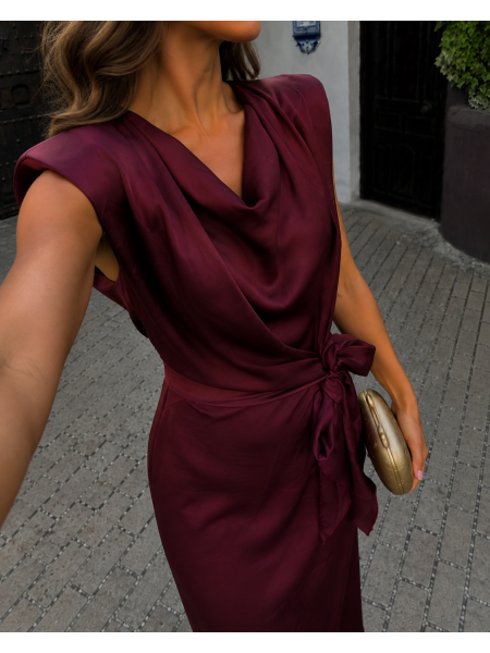 Vestido de Vinho Arcano 2