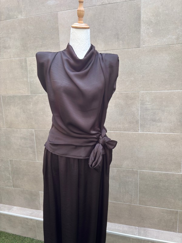 Set di calliope marrone