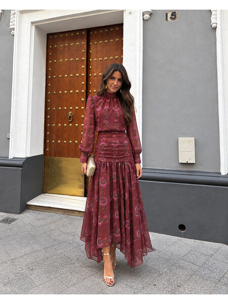 Conjunto Donatella Coral Intenso 2