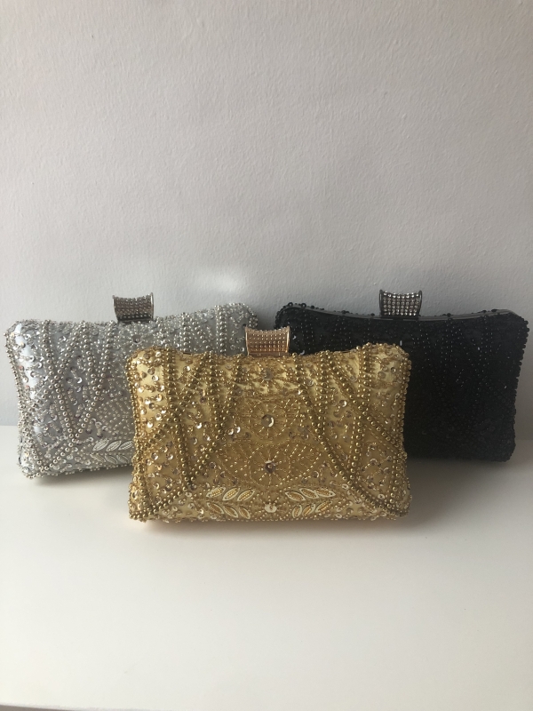 Clutch Vilsa Preto
