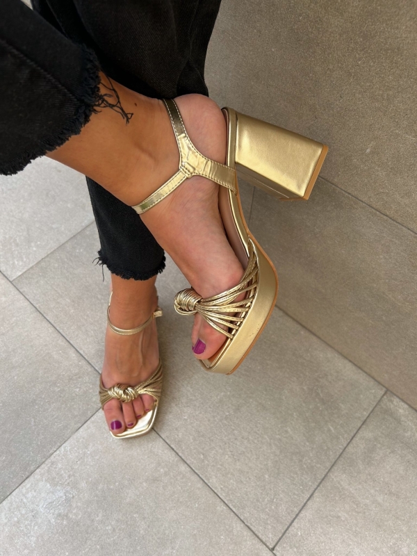 Tacones Nudo Dorado Tacones Nudo Dorado