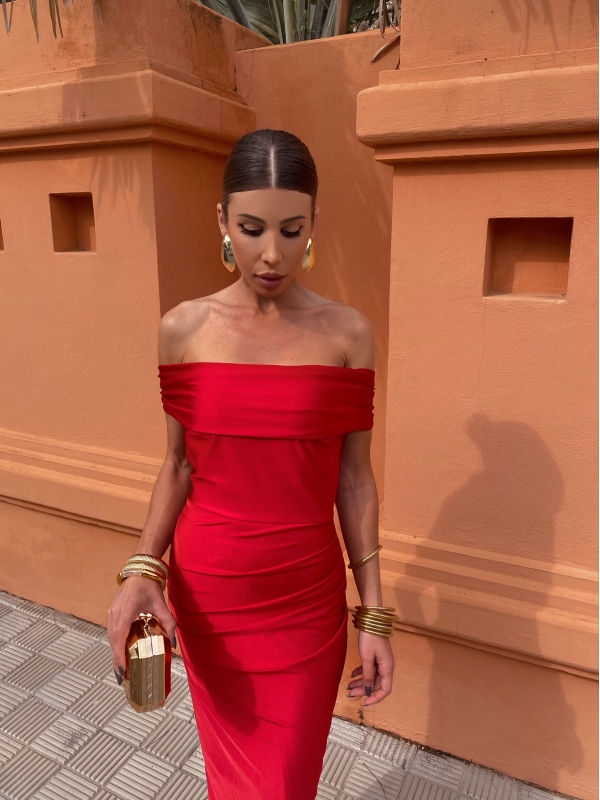 Vestido vermelho Menendez