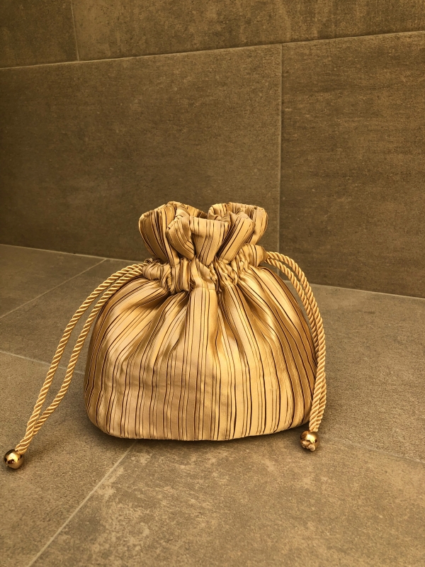 Limosnera Satinada (3 colores)