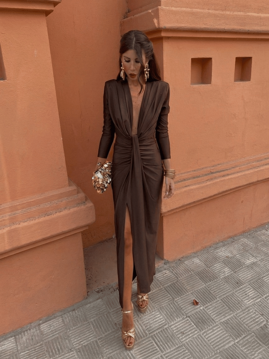 Vestido Coliza Manga Larga Marrón